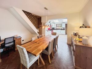Dining room- click for photo gallery